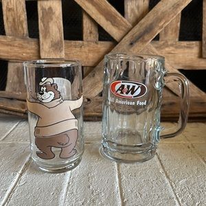 Vintage A&W Root Beer Hug Collectors and heavy handled glass Kitchenware Glass